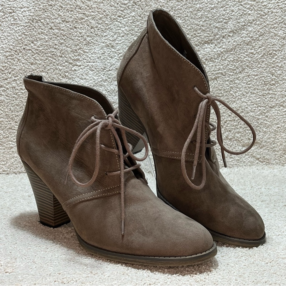 MIA Brown Ankle Boots with Laces